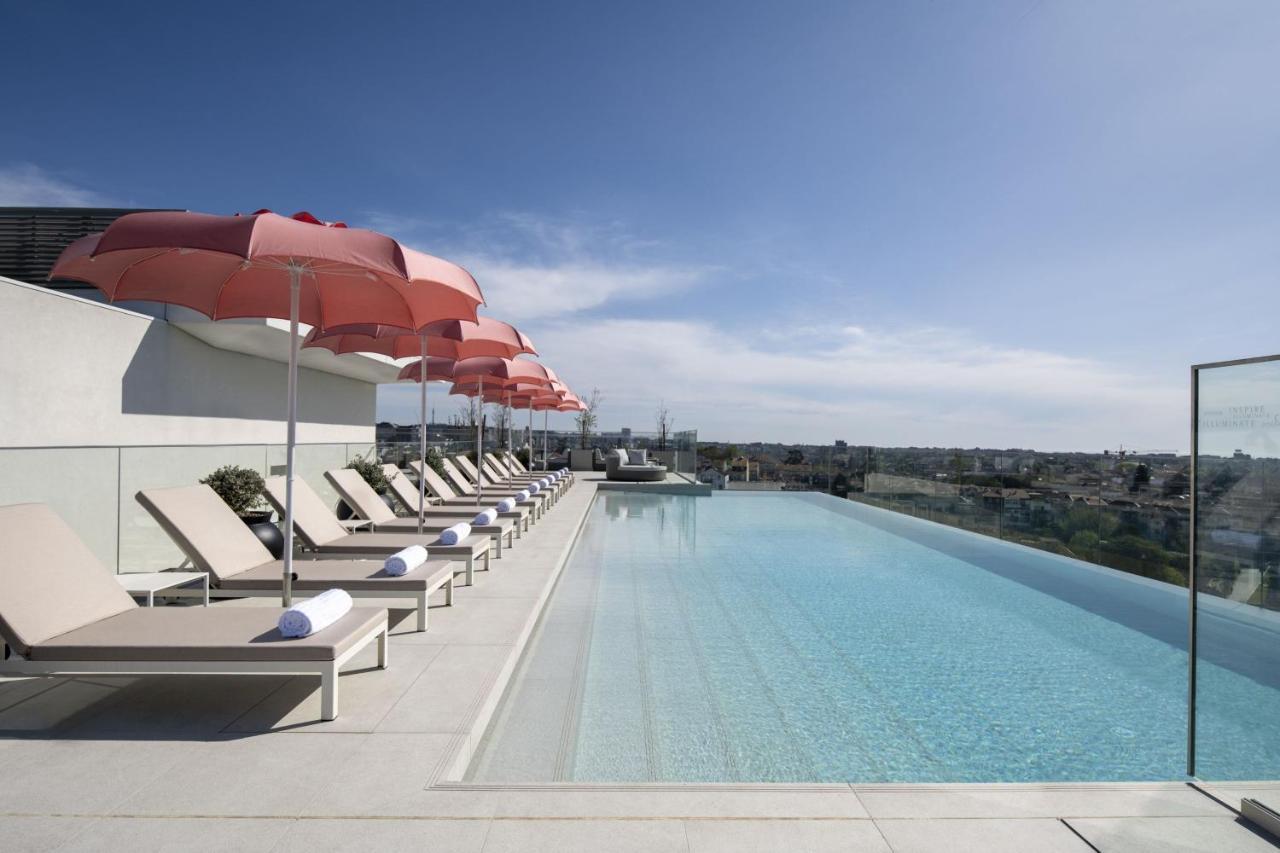 Renaissance Porto Lapa Hotel Luaran gambar Rooftop pool